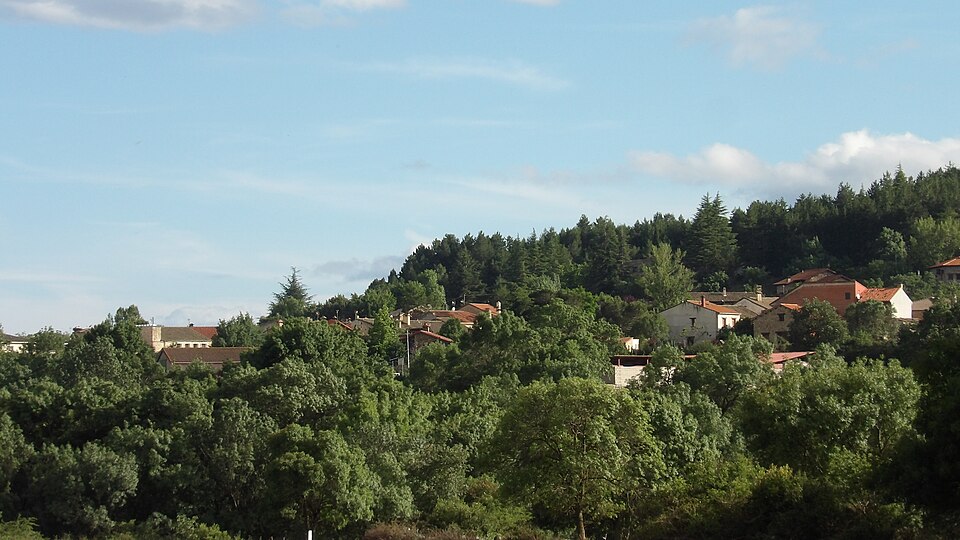Reparación de tejados y goteras en Piñuécar-Gandullas - Vista de la localidad